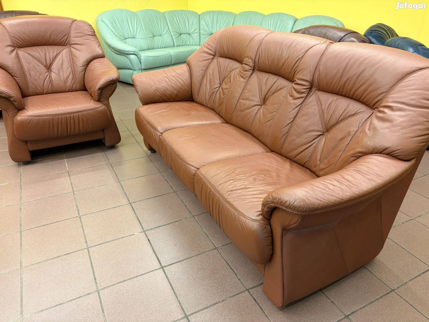 Valódi bőr ülőgarnitúra barna színben, újszerű állapotban