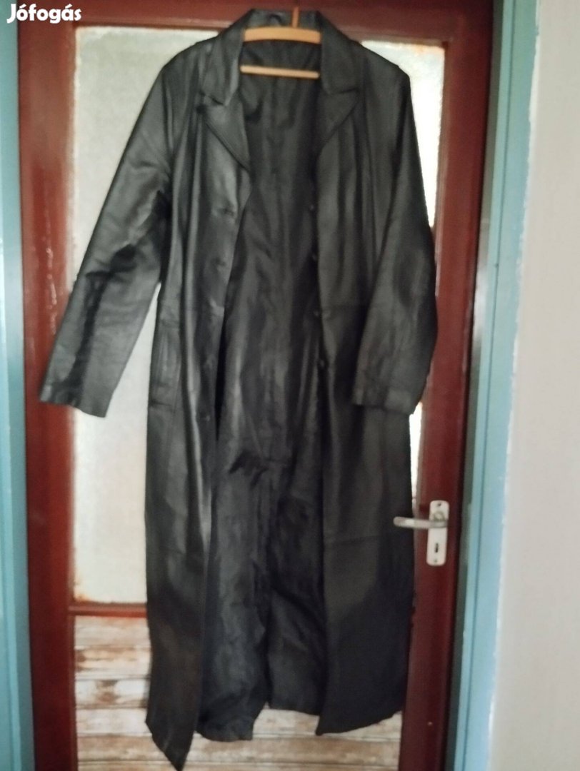 Valódi nöi bőrkabát eladó!