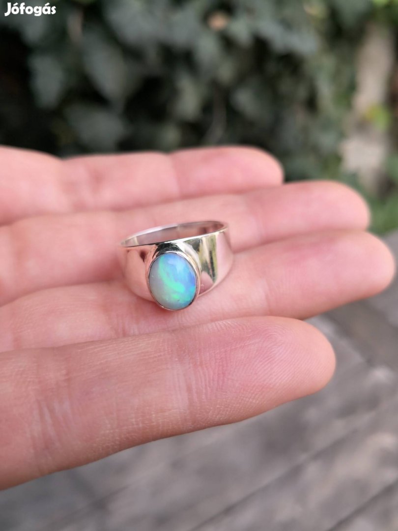 Valódi opál köves ezüst gyűrű 