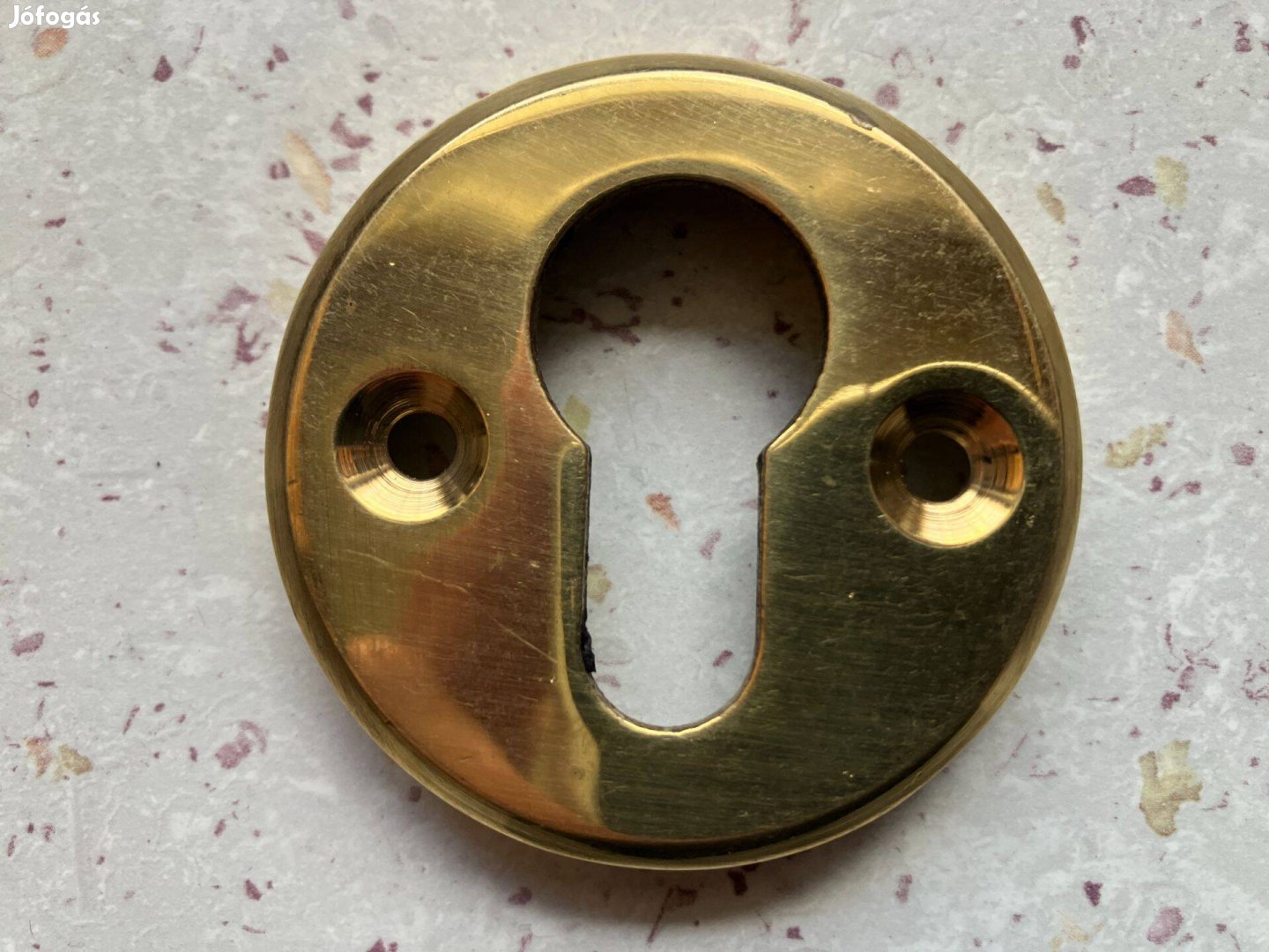 Valódi réz zártakaró címkezárcímer