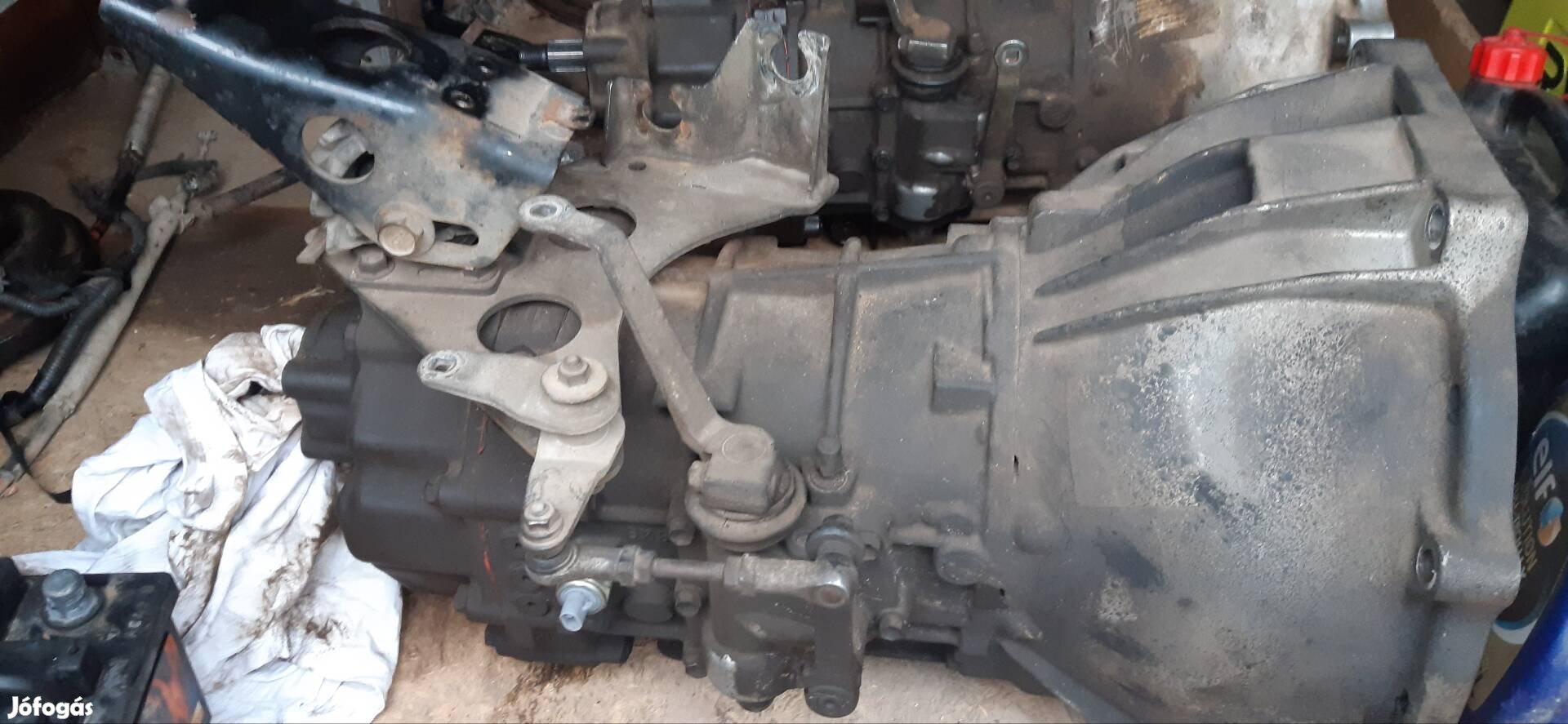 Váltó Toyota Dyna 150 gyári vagy felújitott eladó. 