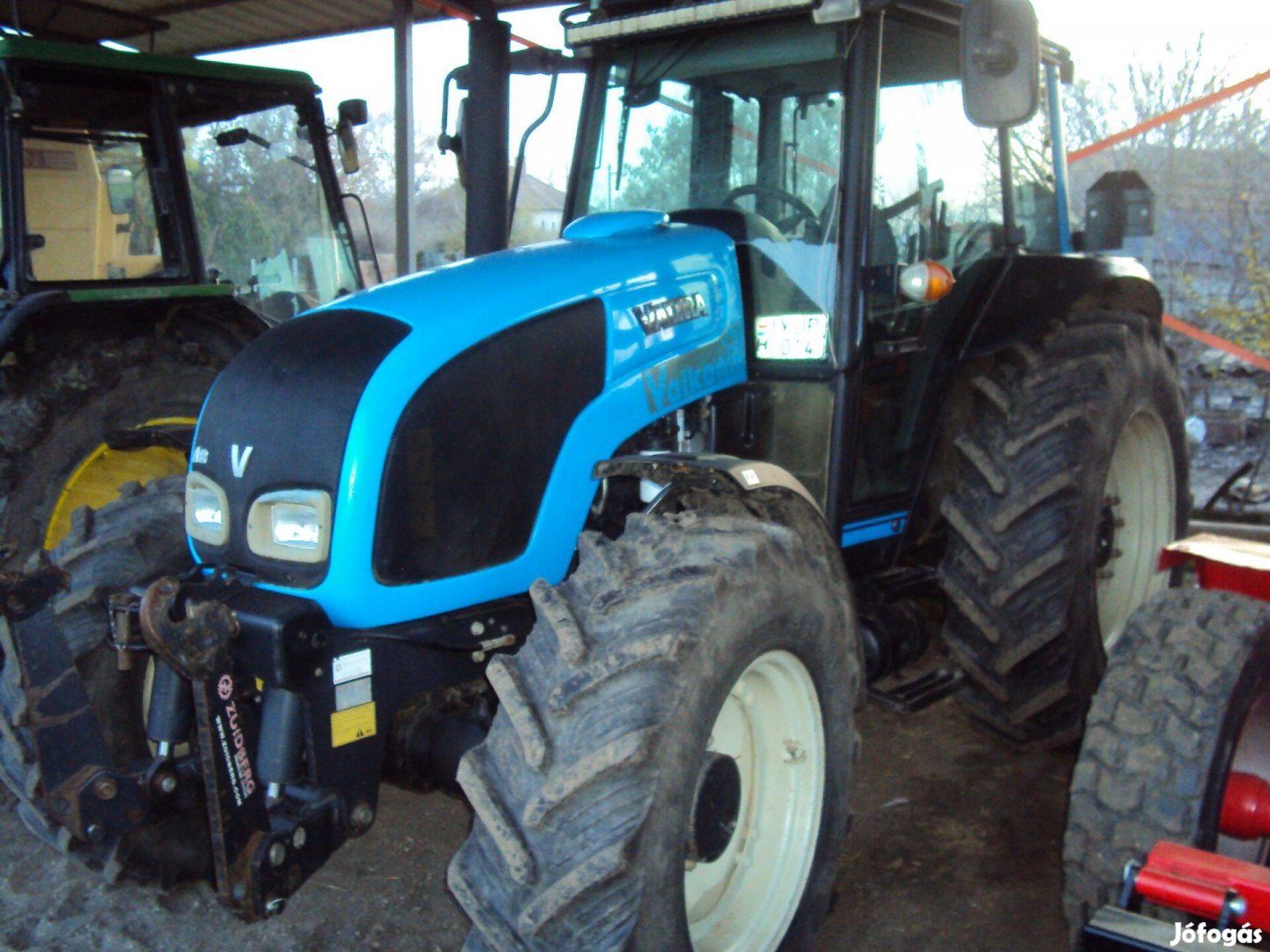 Valtra A 82 traktor