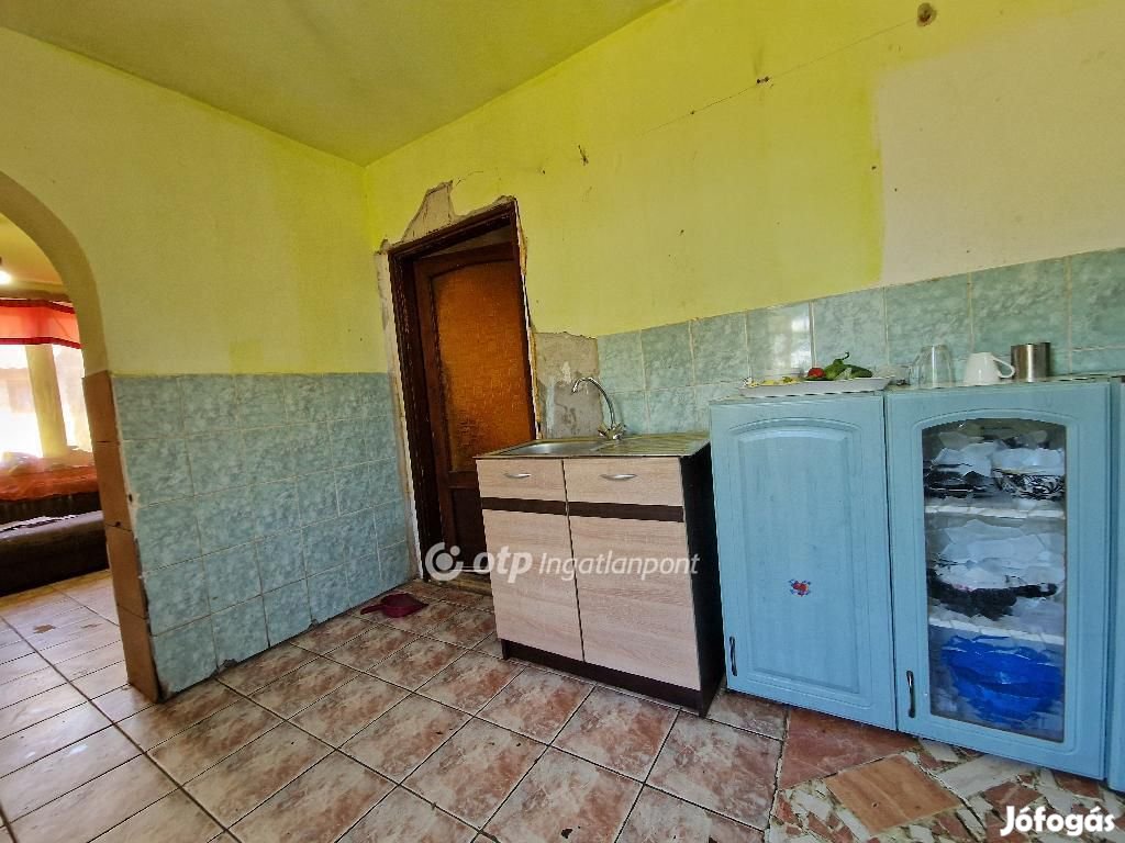 Vámospércsi 60 nm-es ház eladó