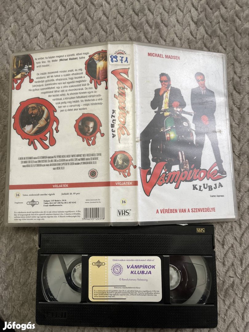 Vámpírok klubja vhs kistok vigjáték