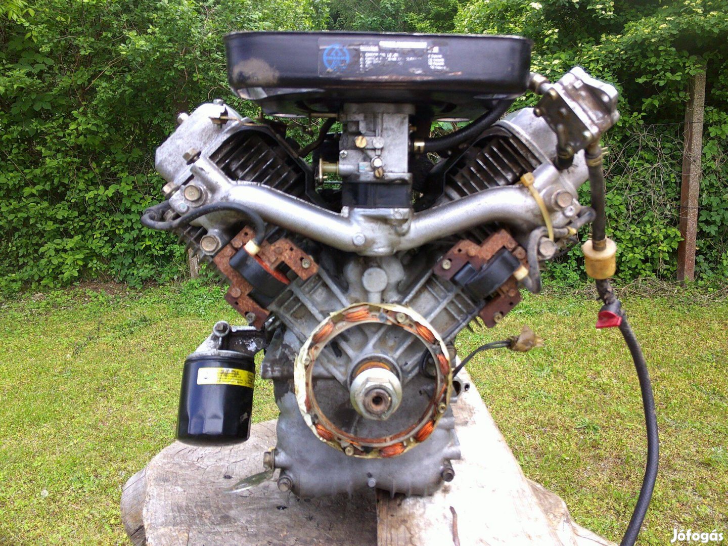 Vanguard 16HP 2 YR ,V-Twin OHV hibás motorblokk eladó