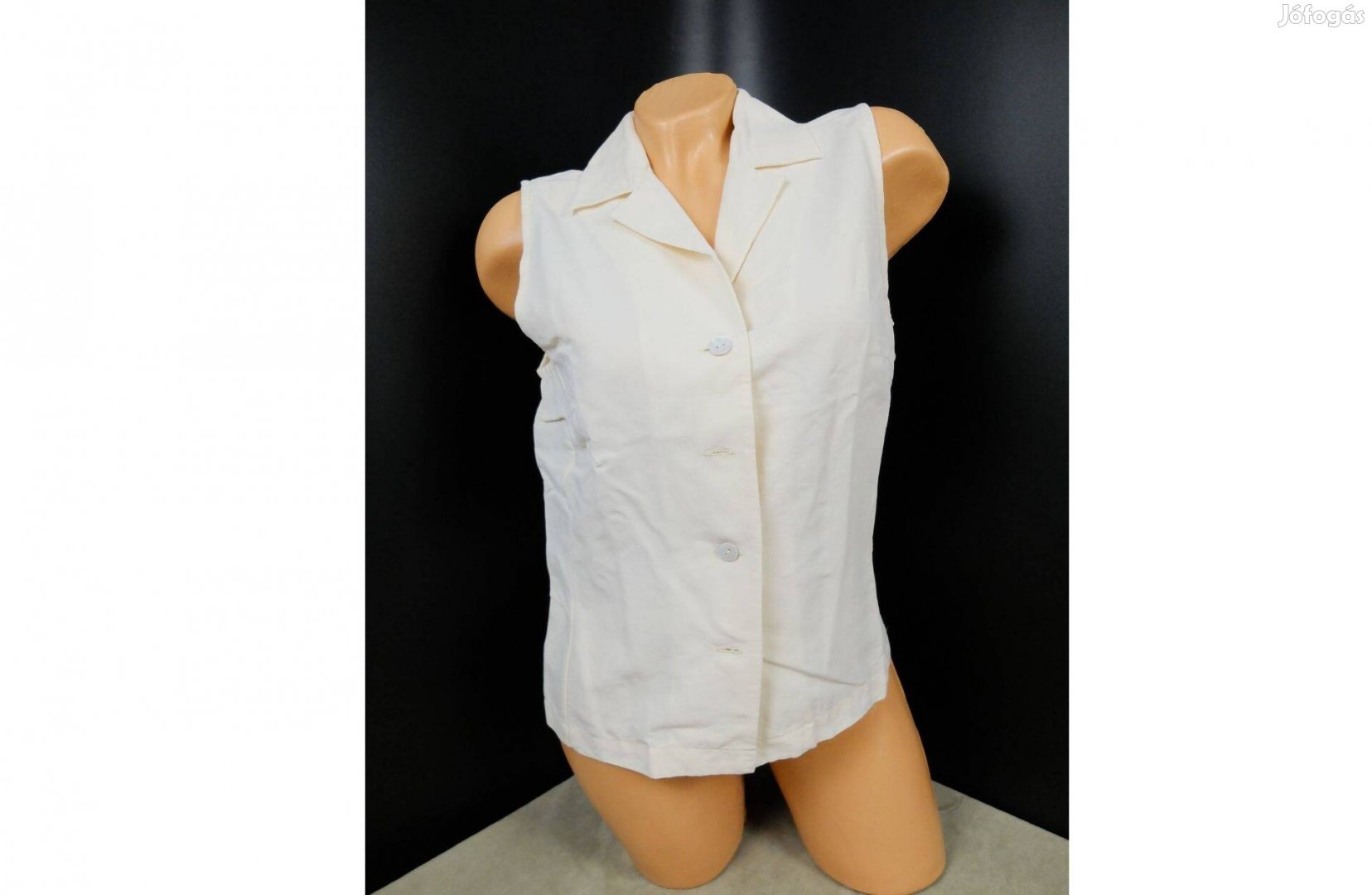 Vanília krém színű ujjatlan gombos női ing