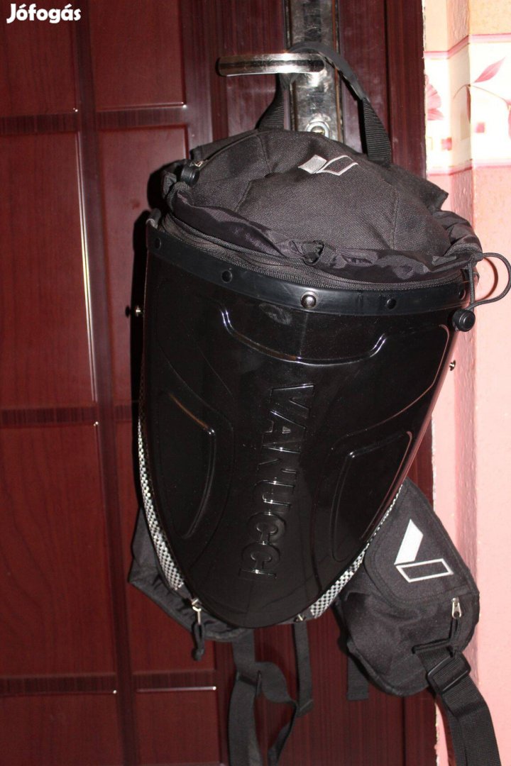 Vannuci motoros háti táska eladó