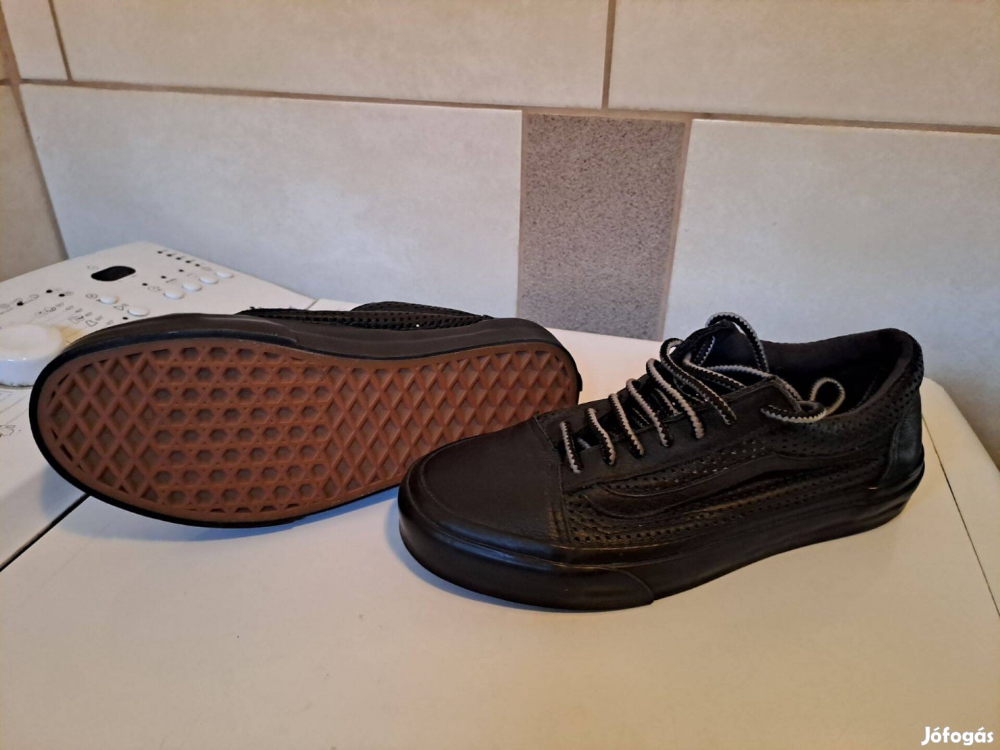 Vans 36-os méret bőrcipő