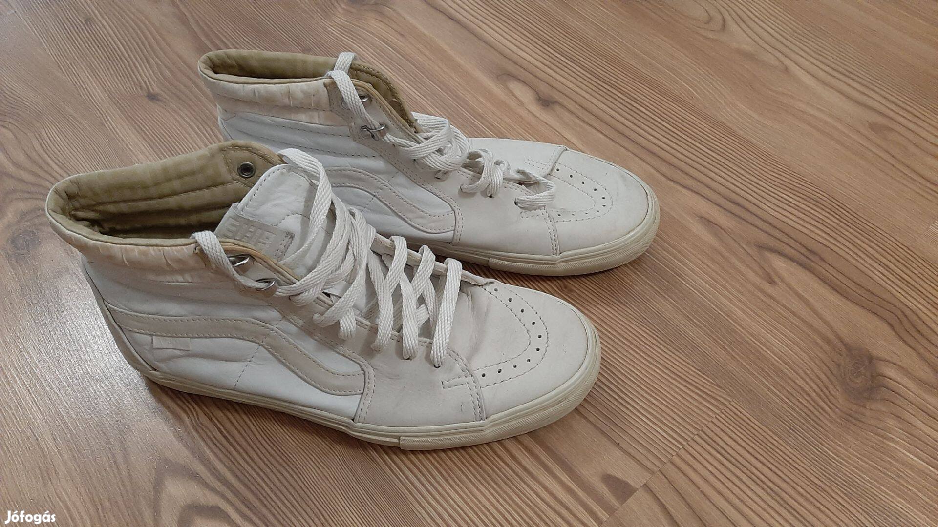 Vans Sk8-Hi 43-as fehér bőr cipő