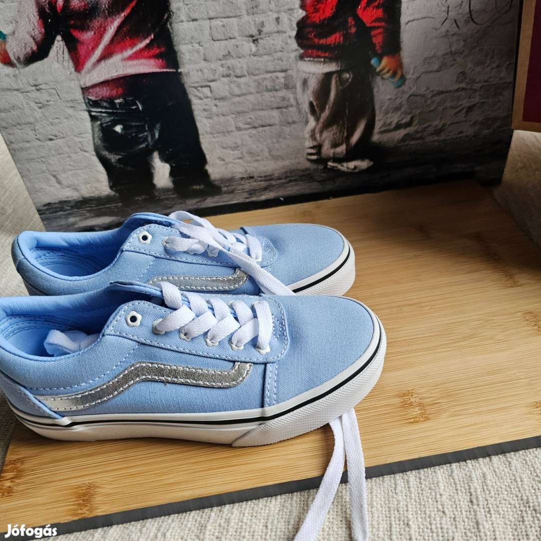 Vans Ward Old Skool gyerek cipö 31-es méret teljesen új