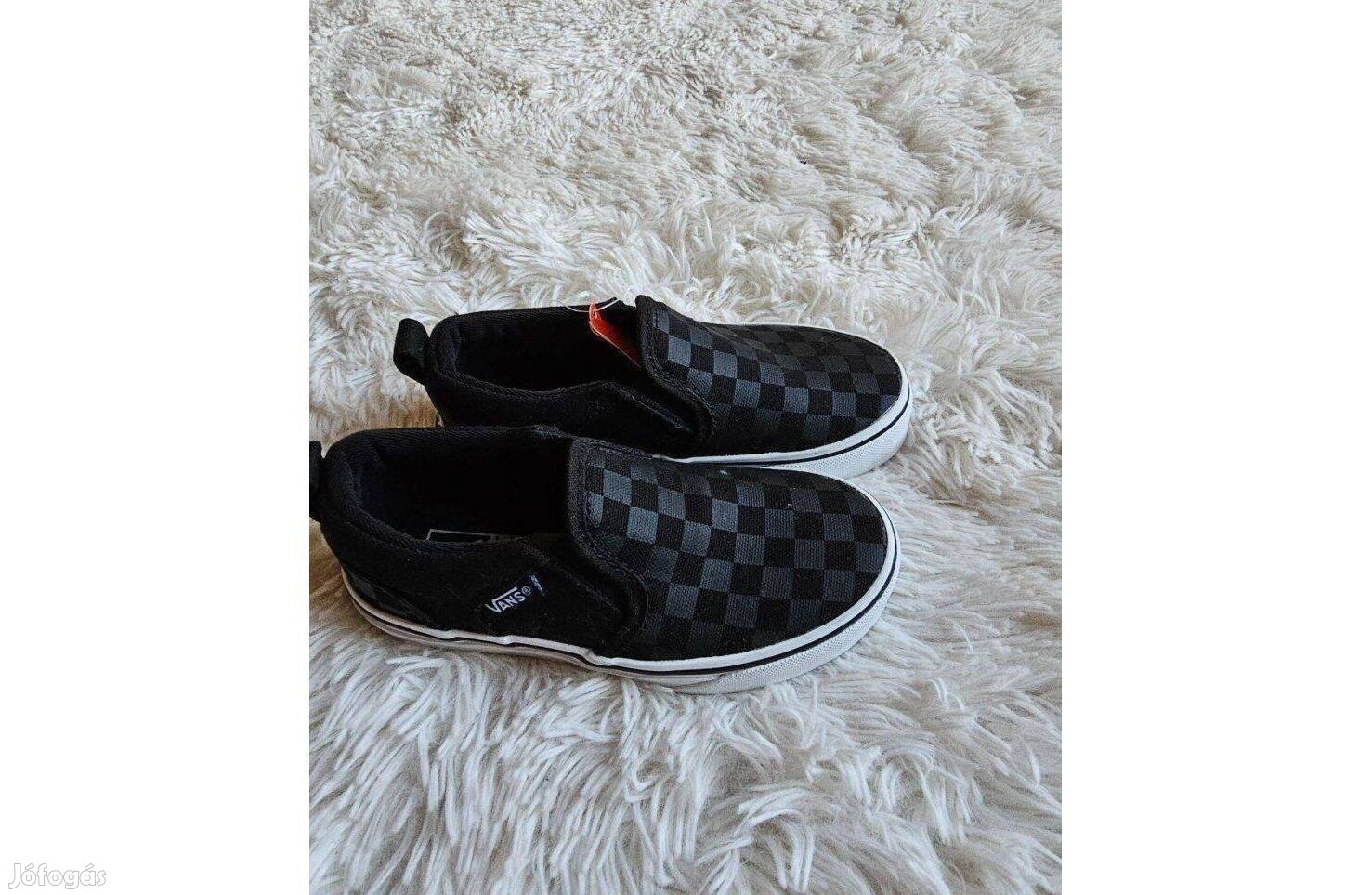 Vans gyerek slip on új cimkés 27, 5 es méret