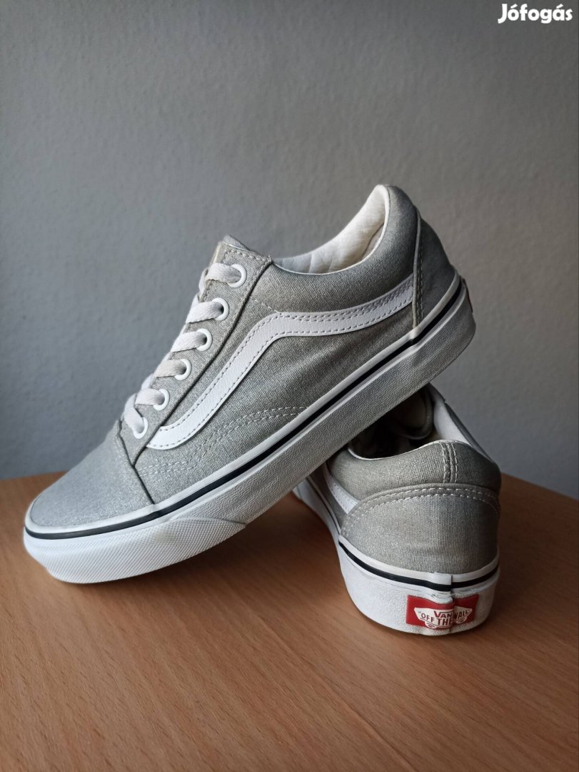 Vans női cipő (37)