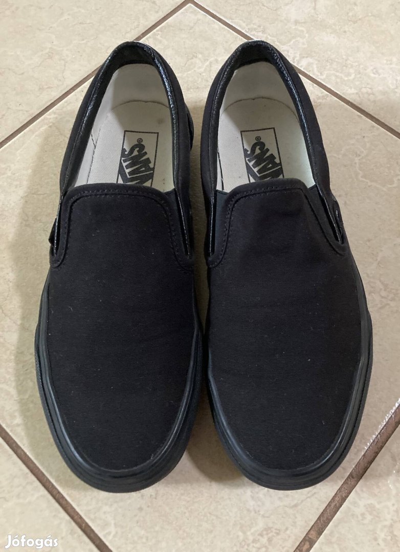 Vans teniszcipő classic slip on 40-es