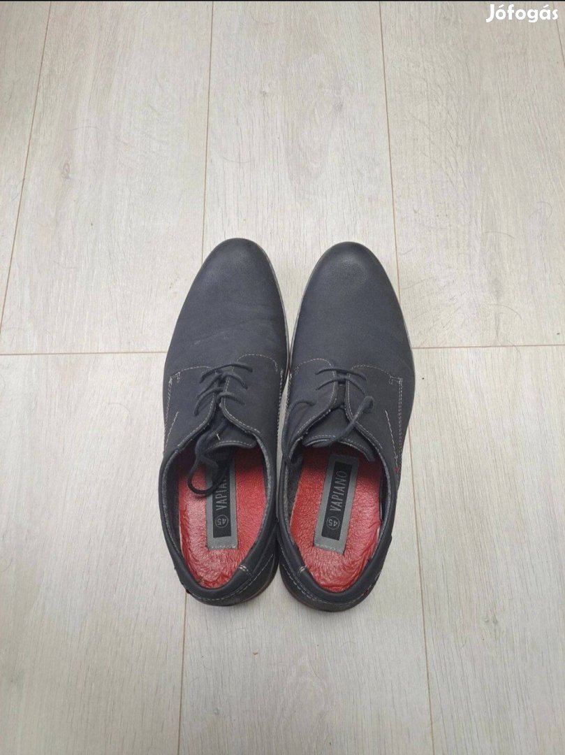 Vapiano fekete cipő