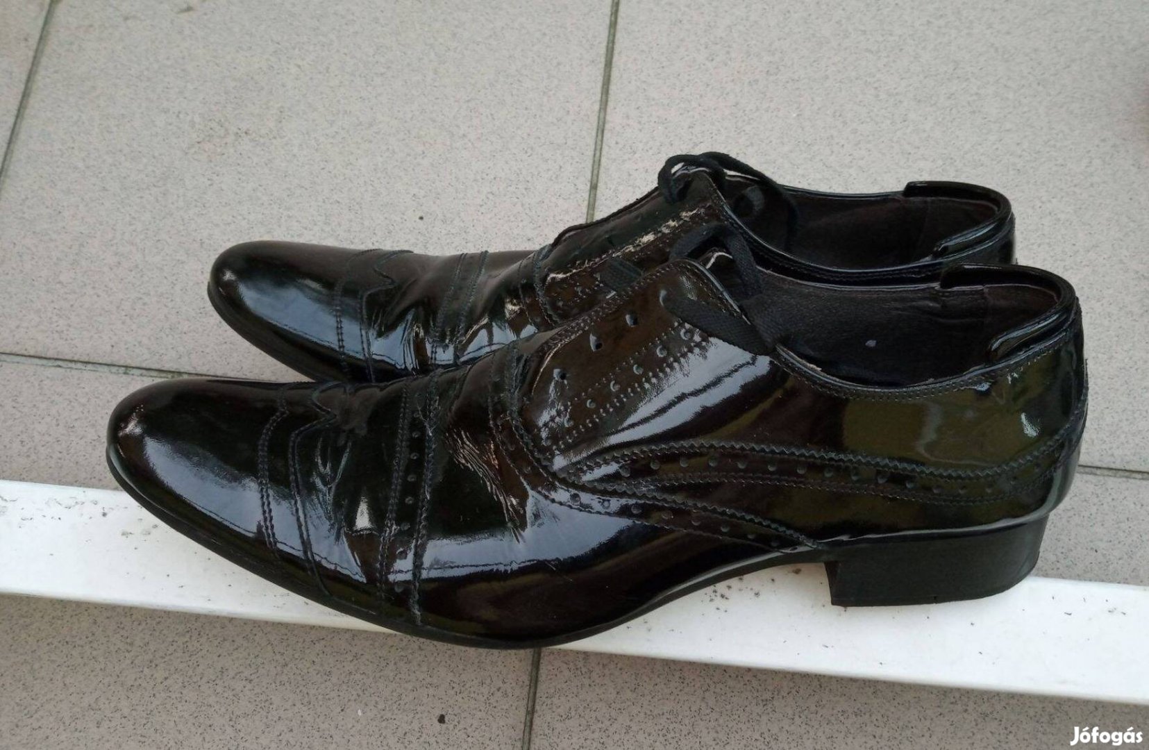 Varese fekete színű férfi lakk, bőr 45-os cipő. Elegáns, alkalmi, új,
