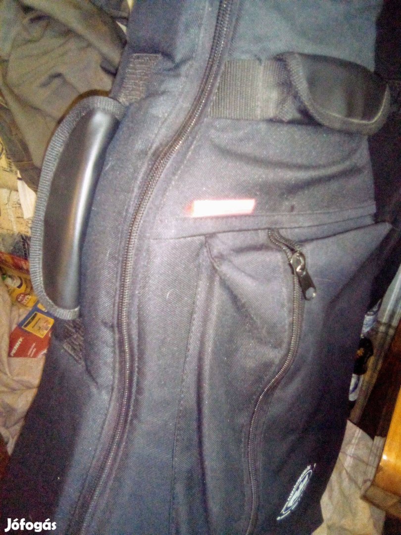 Variation of Specially Design Case Hawk Acoustics gitár tok