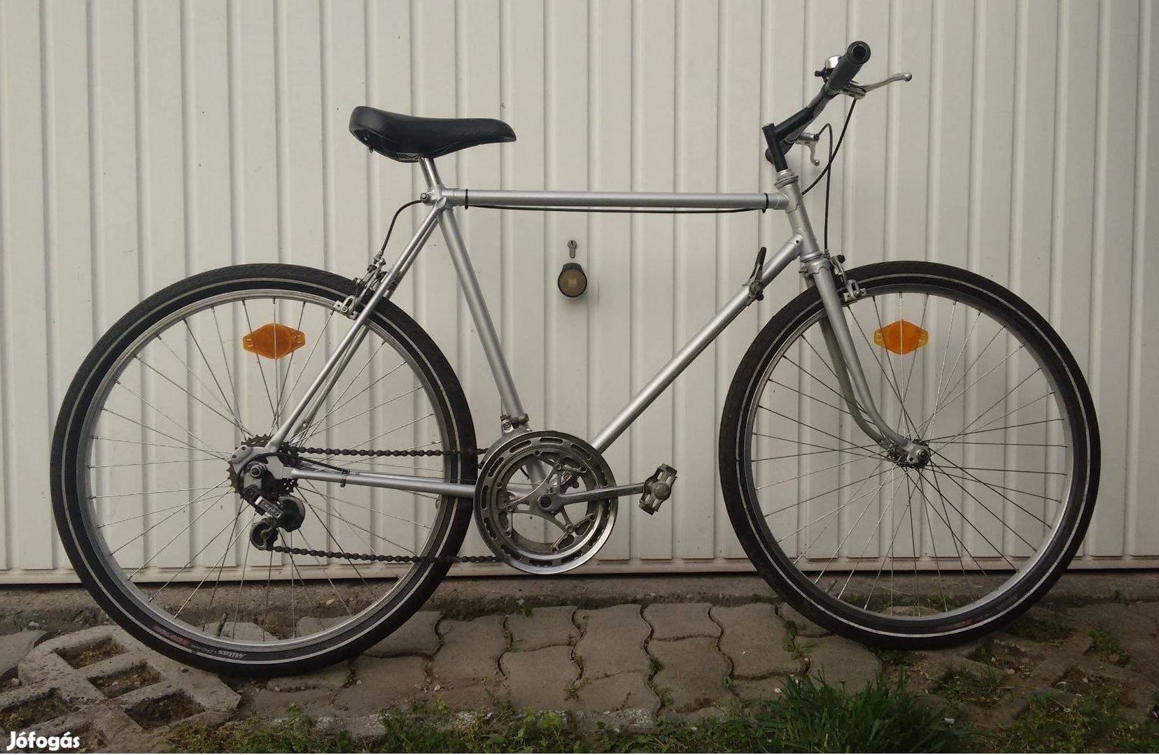 Városi Kerékpár 26 " ezüst-szürke színű