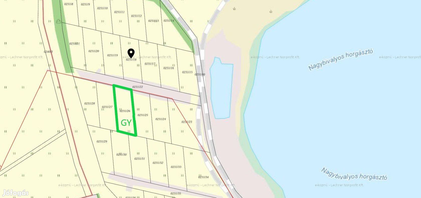 Várpalota üdülőterületi vízparti telek