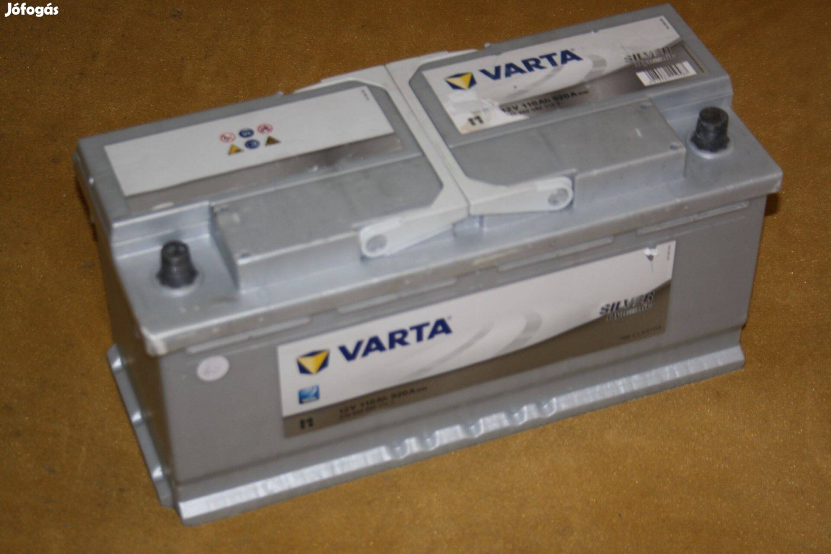 Varta 12V Akkumulátor Autóakkumulátor 110Ah 920A