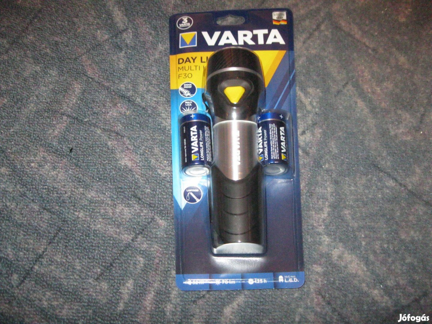 Varta Day Light Multi F30 nagyméretű elemlámpa + 2db góliát elem
