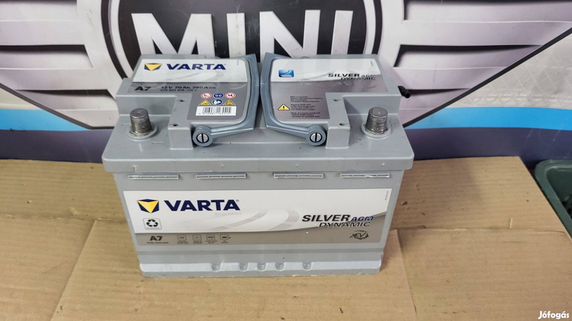 Varta Silver 12V 70Ah AGM akkumulátor eladó. Újszerű