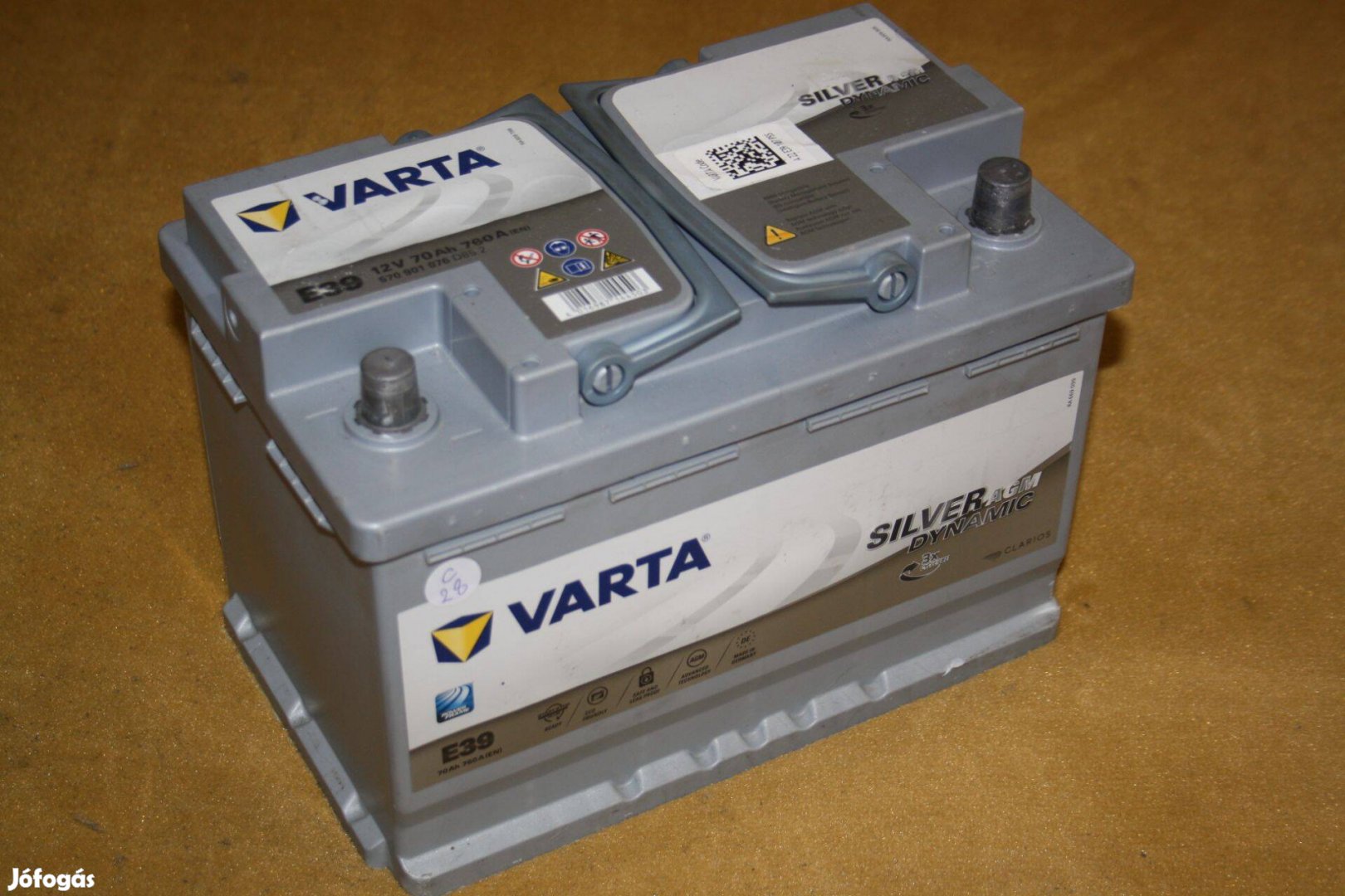 Varta Silver AGM Akkumulátor 70Ah 760A
