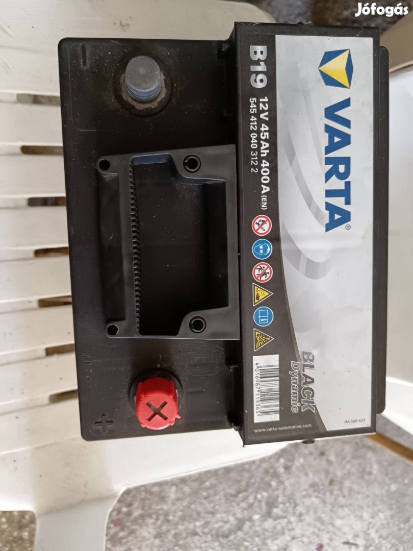 Varta akkumulátor + töltő