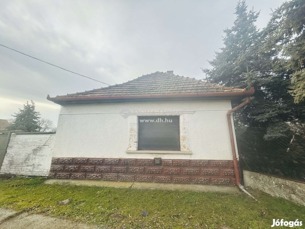 Vasadi 2315 nm-es telek eladó