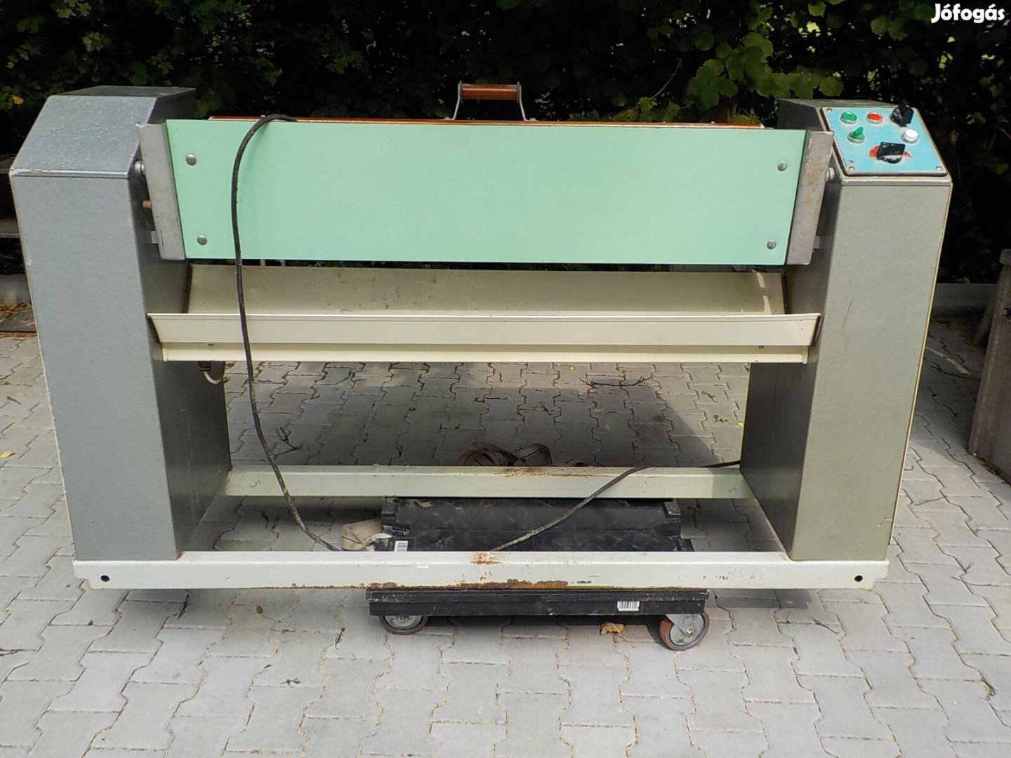 Vasaló,régi Czech gyártású,1,20 méteres hengerrel eladó