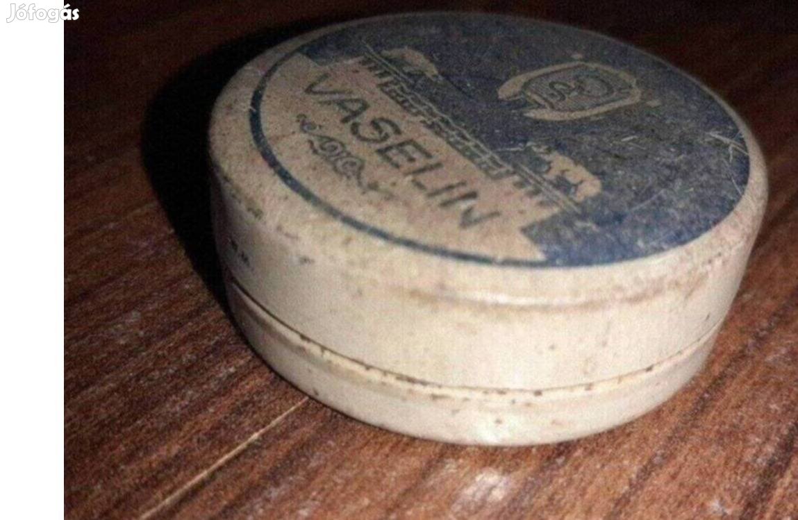 Vaselin antik doboz