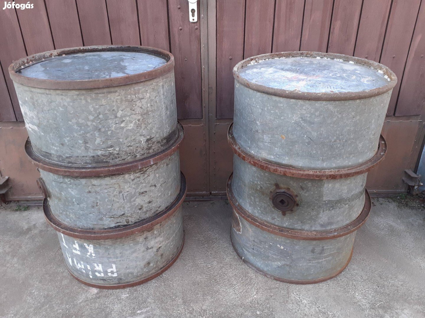 Vasgyűrűs üzemanyag tároló benzines, és gázolajos hordók