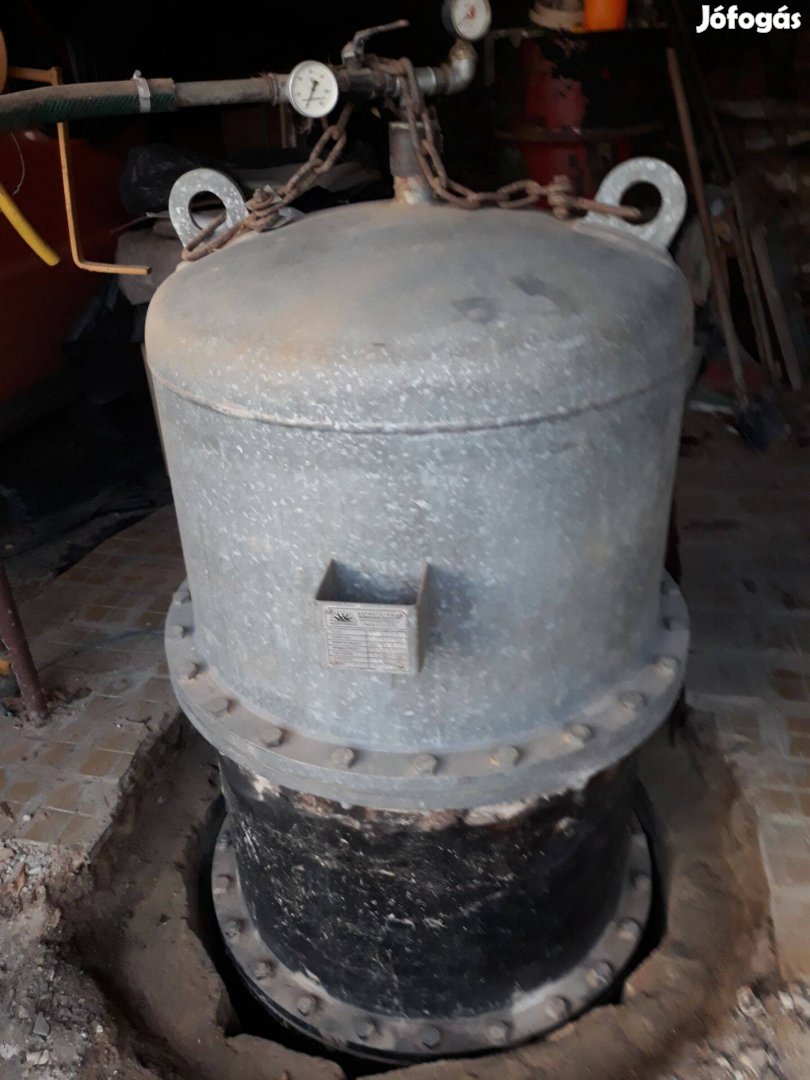 Vastartály 1000l-es vas tartály eladó!