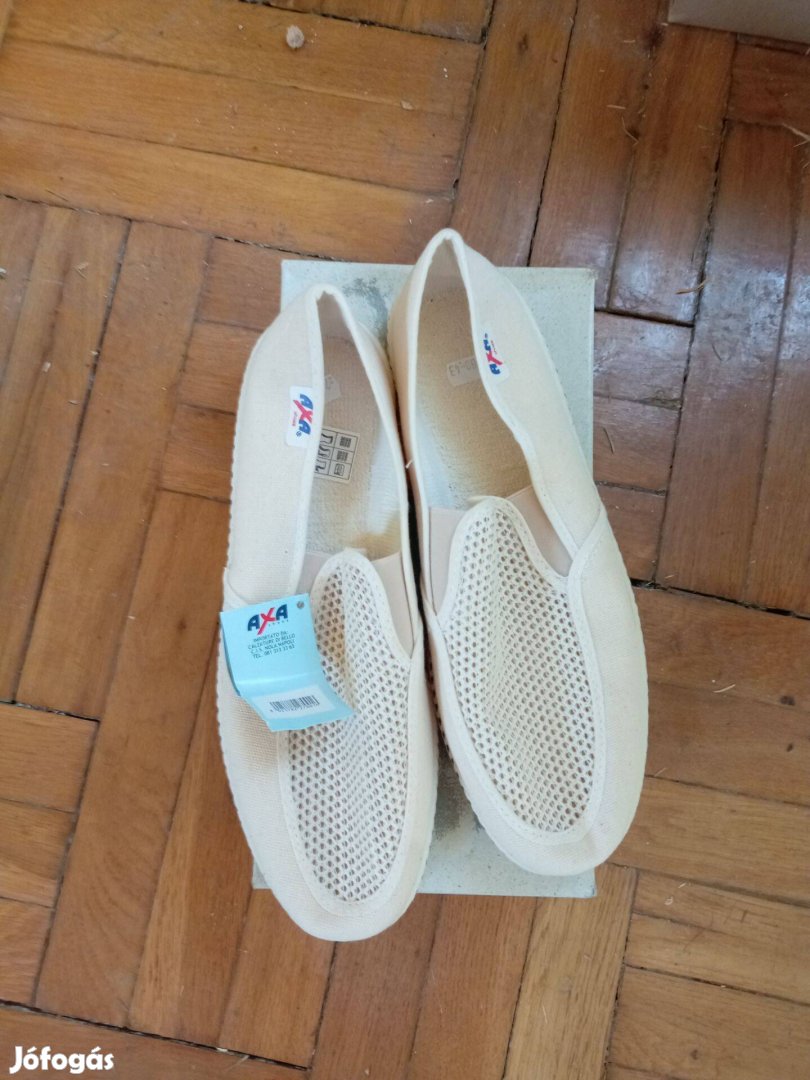 Vászon cipő 43-as