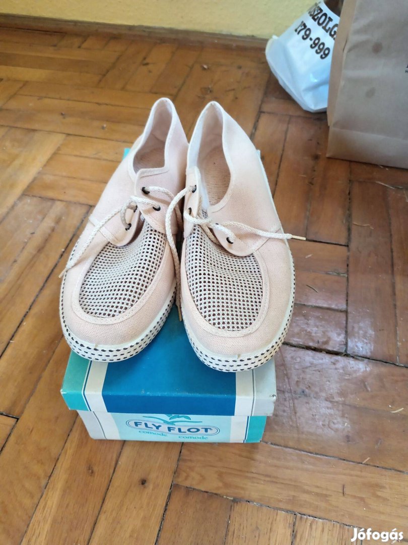 Vászon cipő 43-as