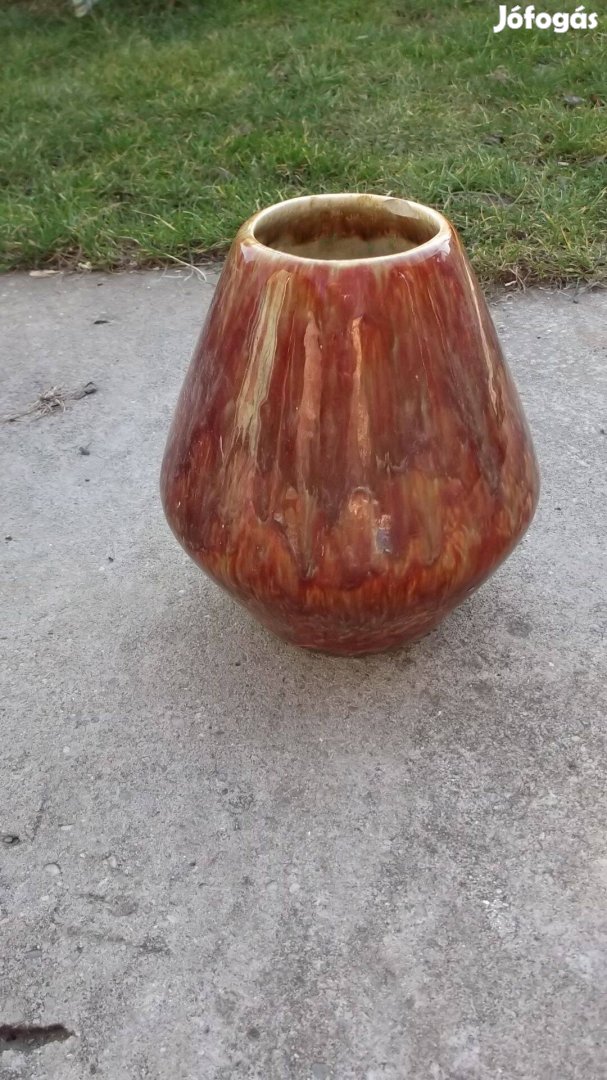 Váza 10 cm átmérőjű 22 cm magas