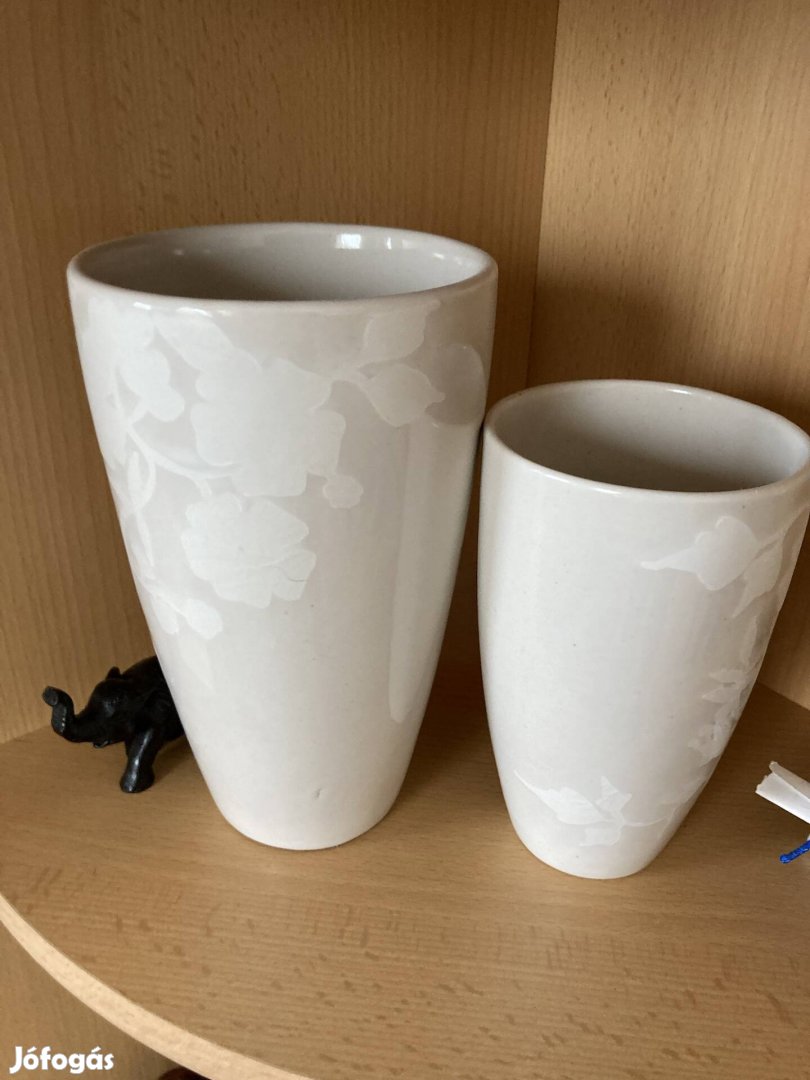 Váza porcelan 2 db 