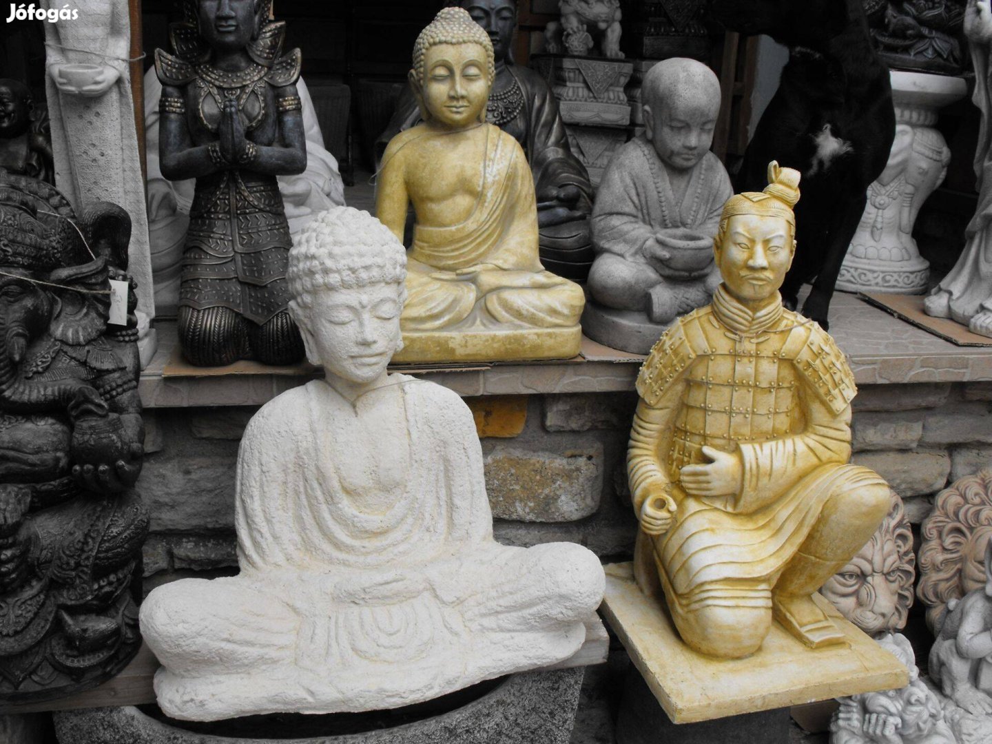 Vecsés en Nagy 60cm Buddha rusztikus kerti kő szobor Fagyálló műkő