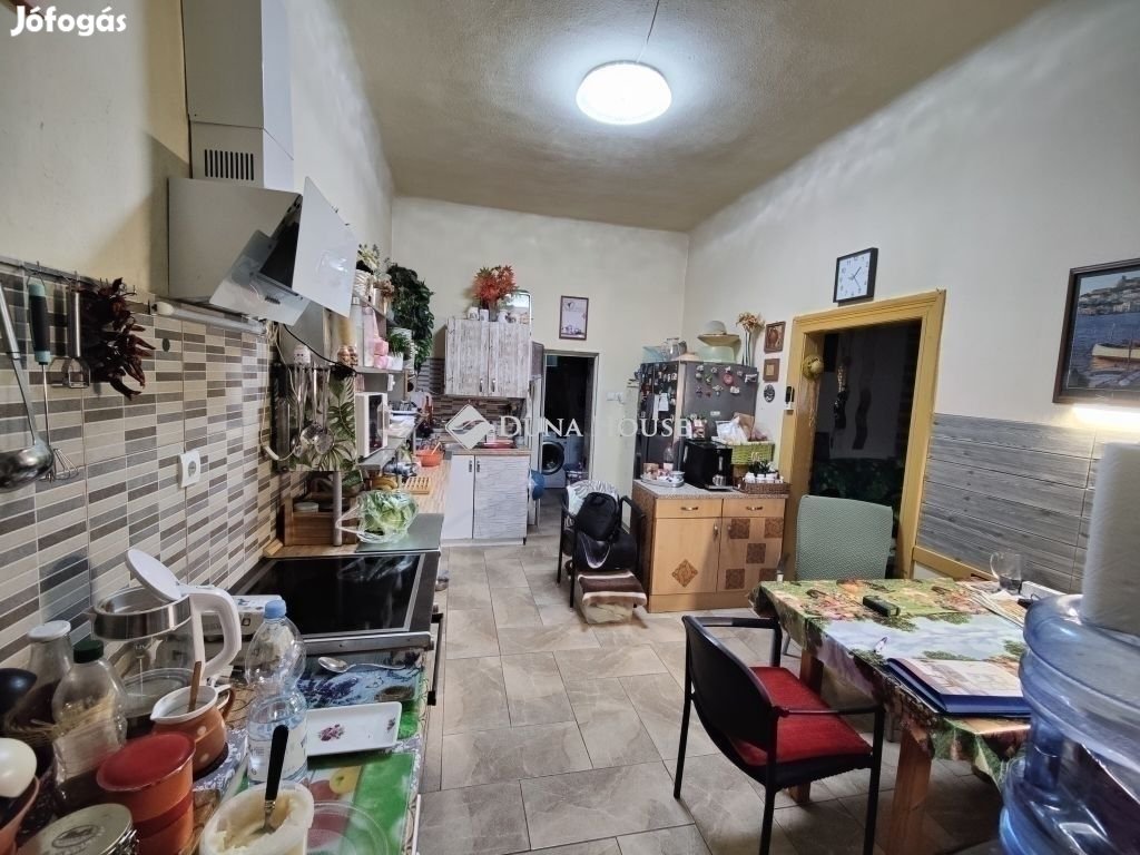 Vecsési eladó 72 nm-es ház