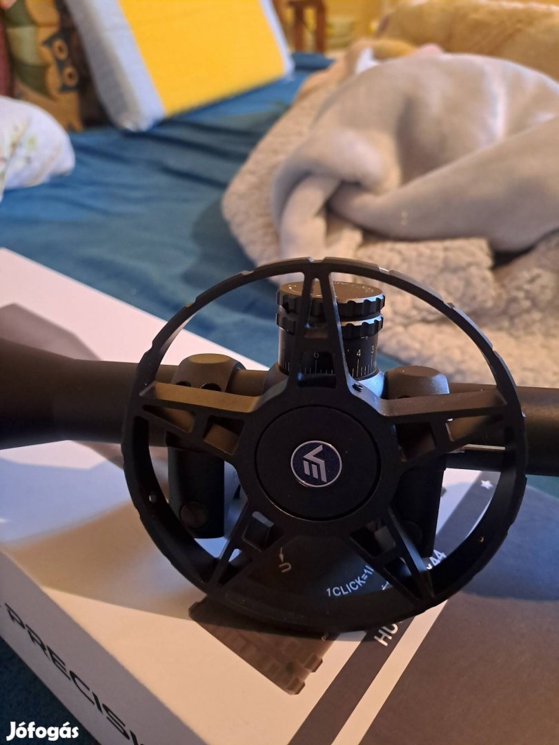 Vector Optics Hugo 4-16x44 céltávcső