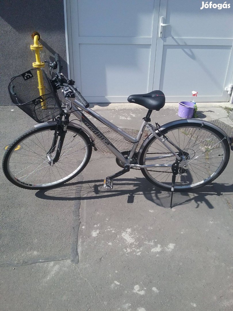 Vedora női kerékpár. 28. 21 sebességes. Aluminium váz