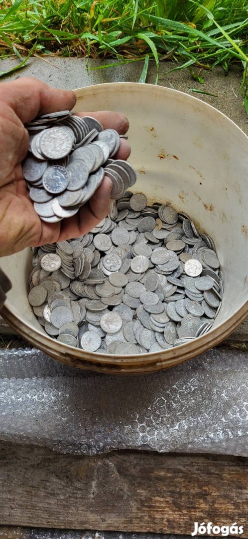 Vegyes érmék, együtt eladóak (10, 20, 50 fillér) 