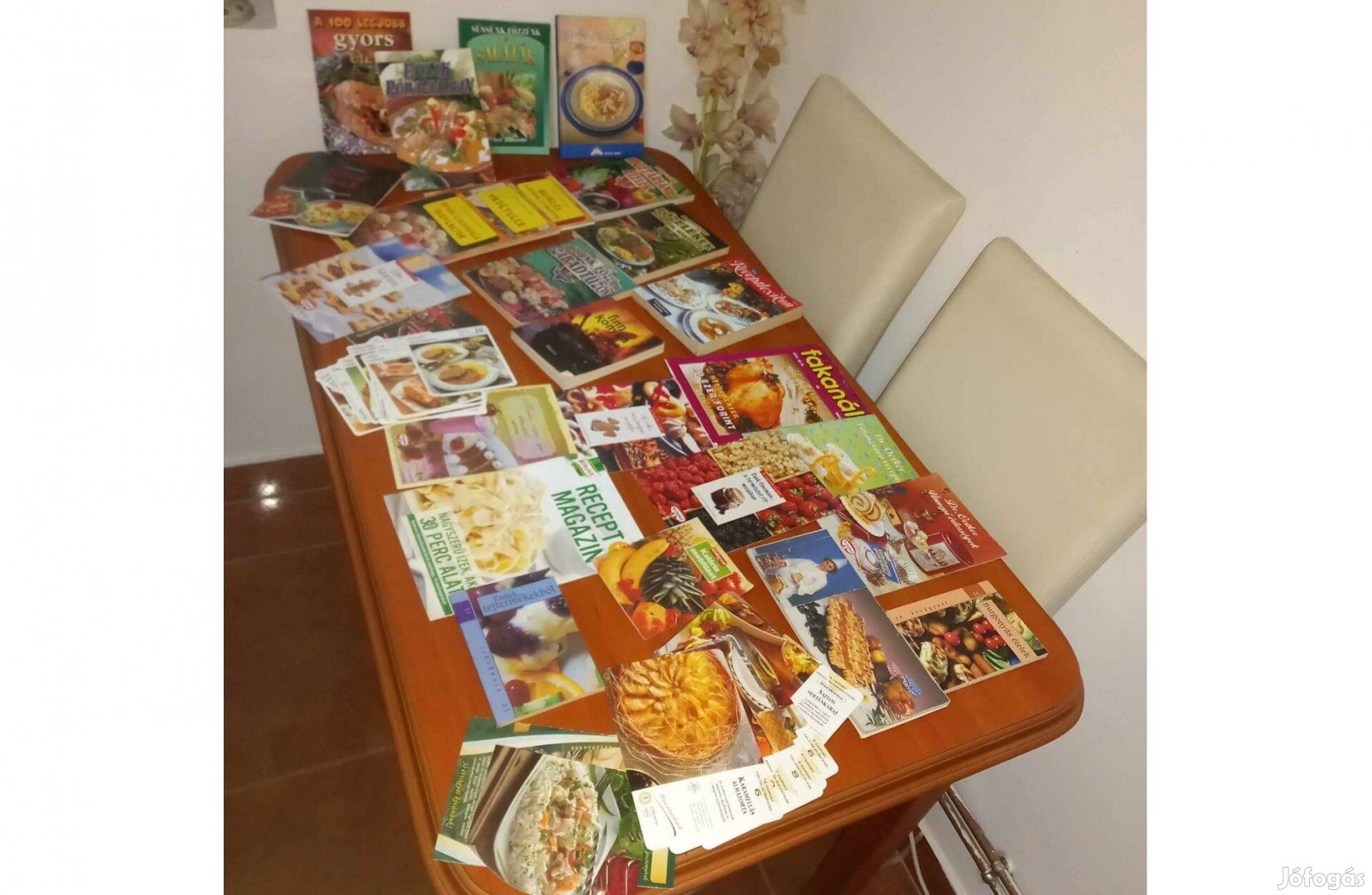 Vegyes szakácskönyvek, füzetek , és recept kártyák egyben eladó