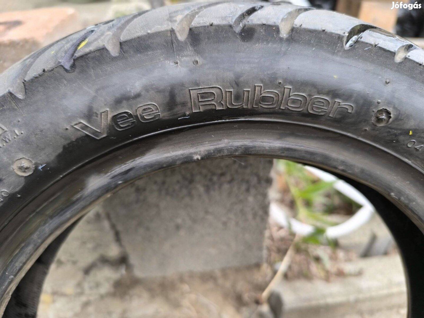 Vele Rubber robogó gumi