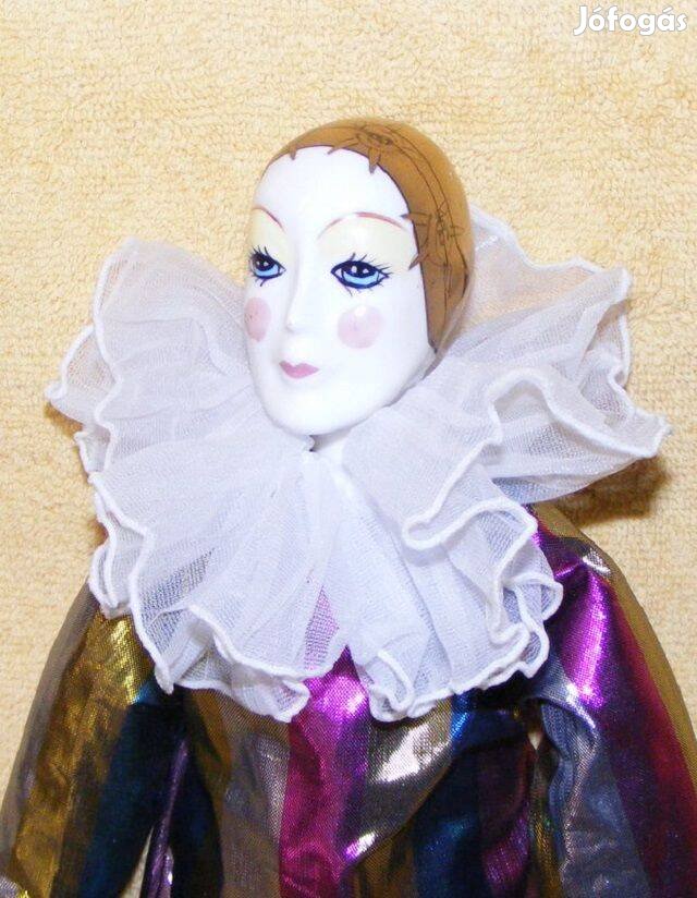 Velencei porcelán baba