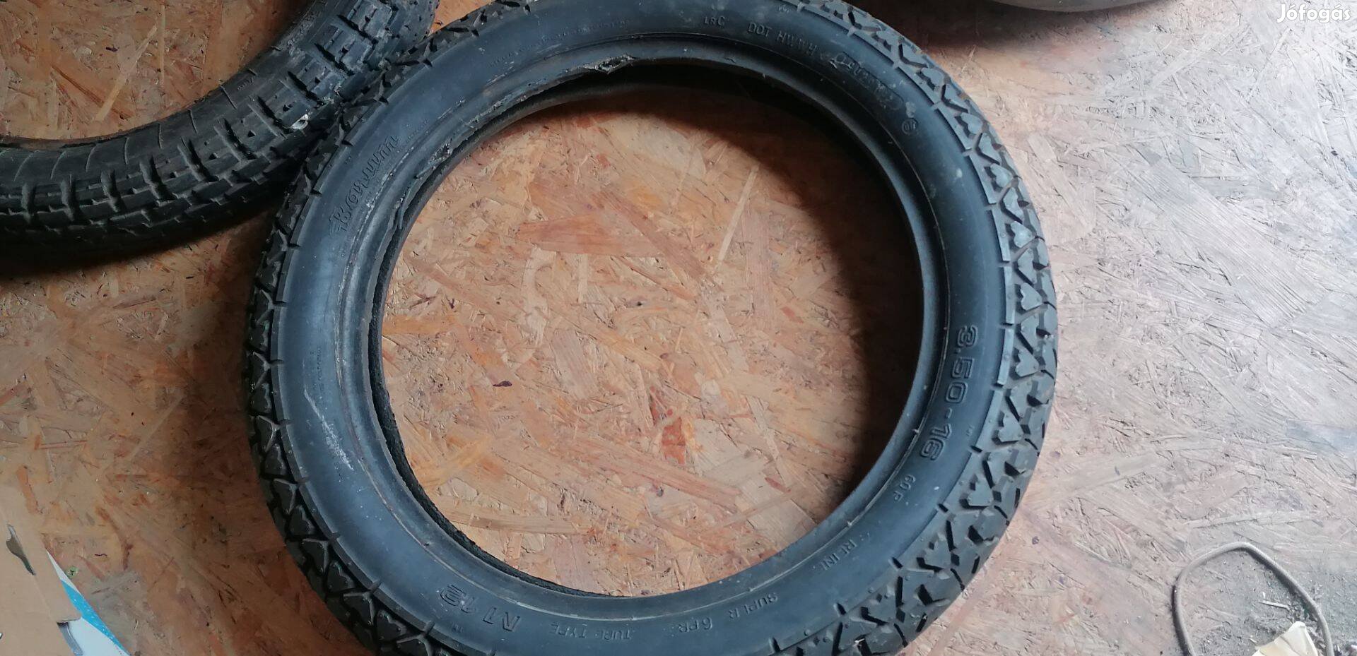 Velorex külső és belső gumik