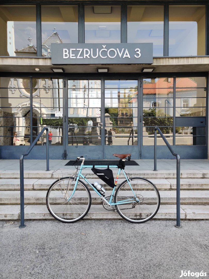 Velotech országúti kerékpár
