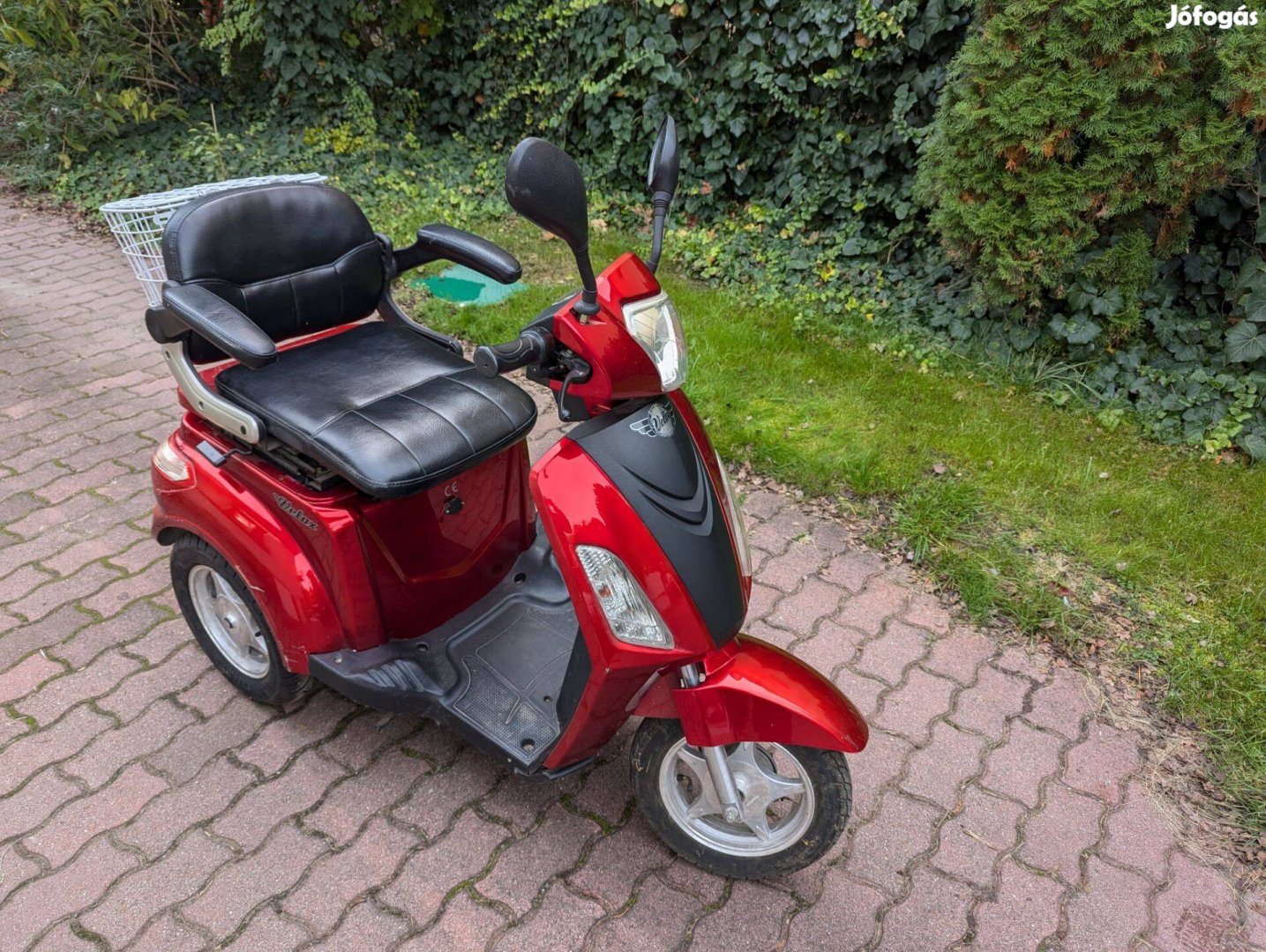 Velox Elektromos háromkerekű moped