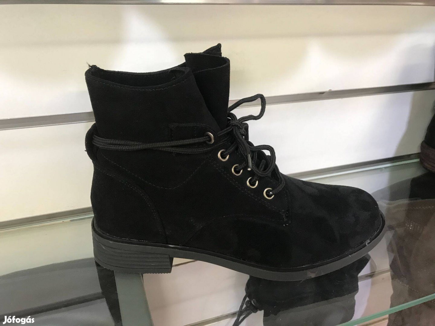 Velúros fűzős női boka csizma 3839 !