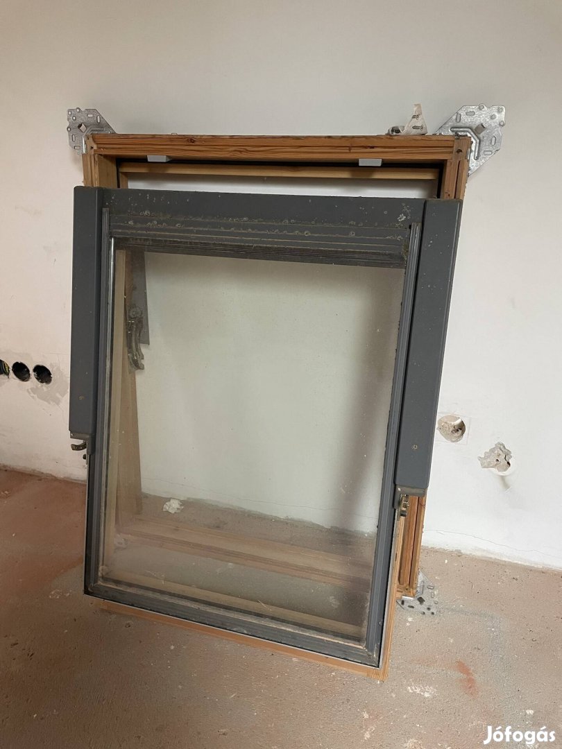 Velux Gzl M04 tetőtéri ablak