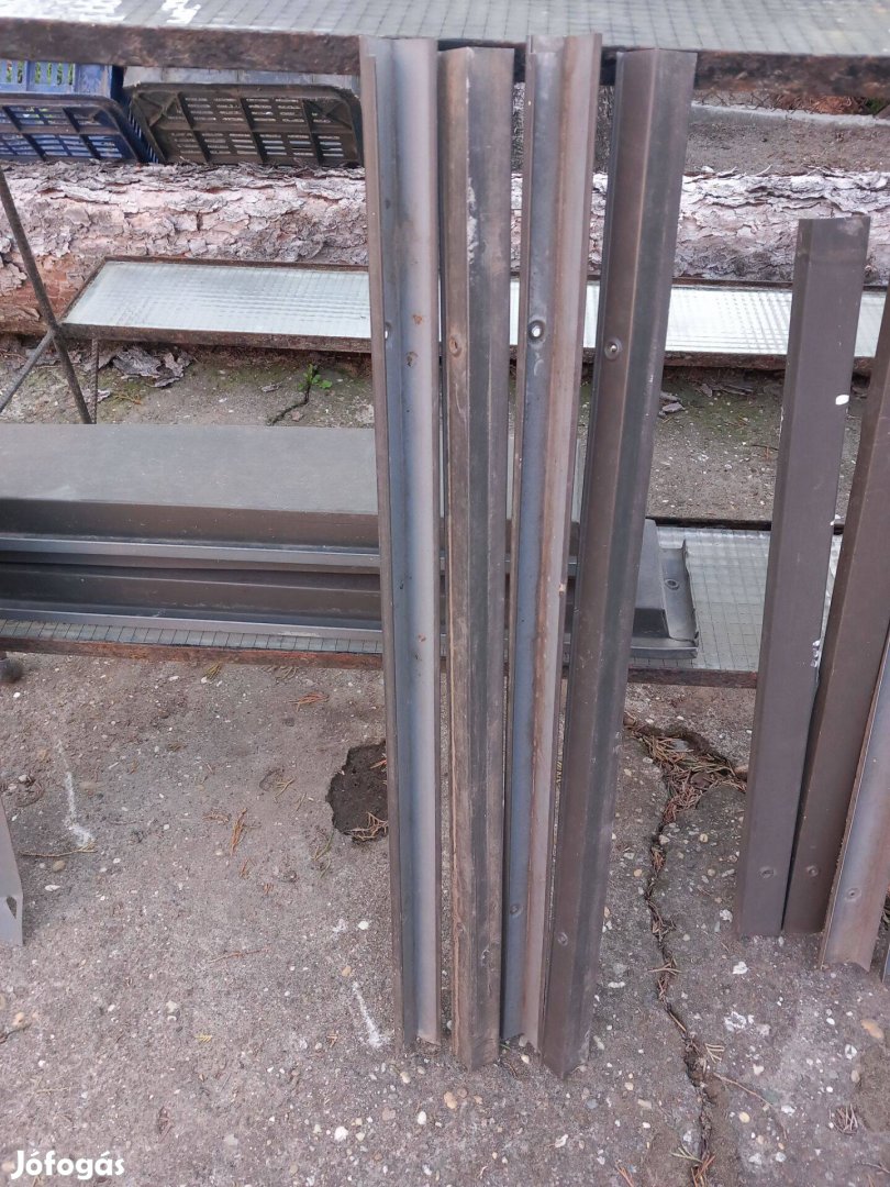 Velux alu beépítő sarok elem 160cm